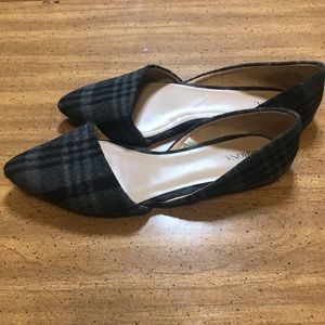 Gray and black plaid wool flats